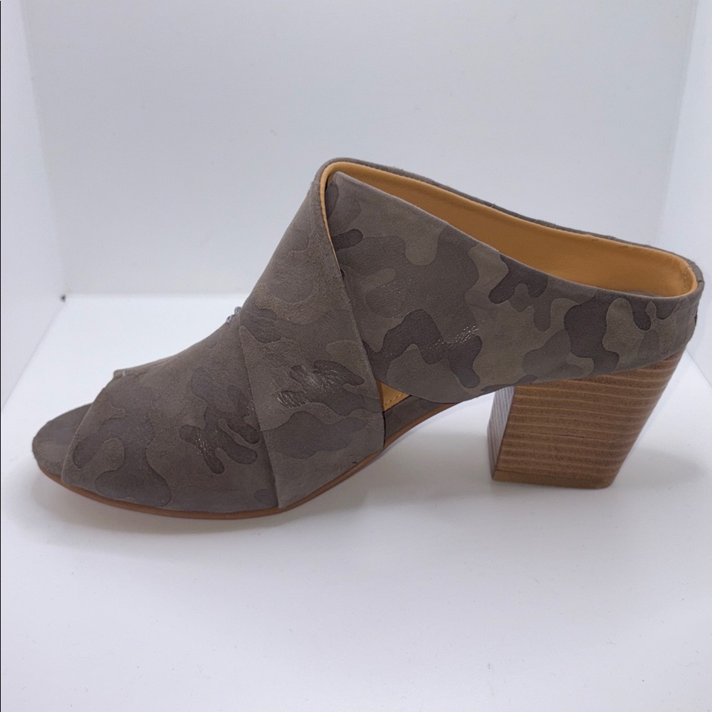 Slayte Footwear Miranda Bootie Leather Camo Peep Toe Block Heel Gray Neutral 8.5 - Picture 2 of 10
